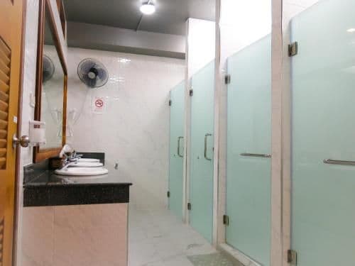 Private Room with 5 Beds & Shared External Bathroom