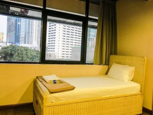 Private Female Room with 5 Beds & Shared External Bathroom