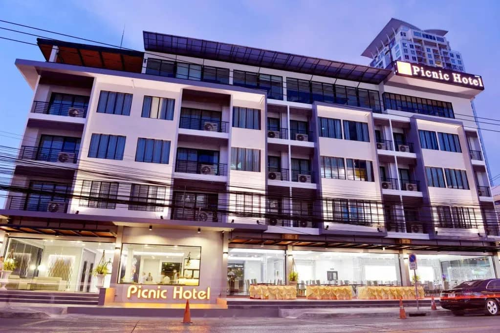 โรงแรมปิคนิค กรุงเทพฯ โรงแรมปิคนิค กรุงเทพฯ