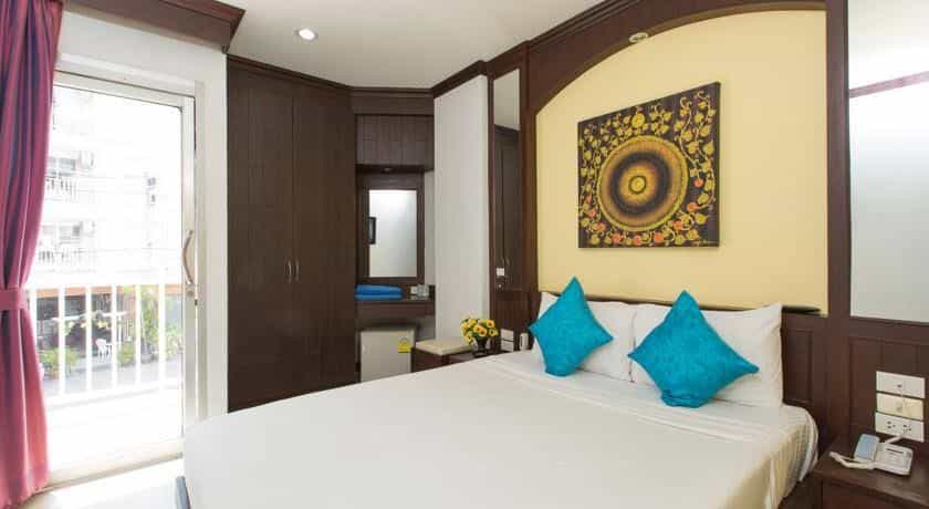 โรงแรม ป่าตองบุรี โรงแรม ป่าตองบุรี