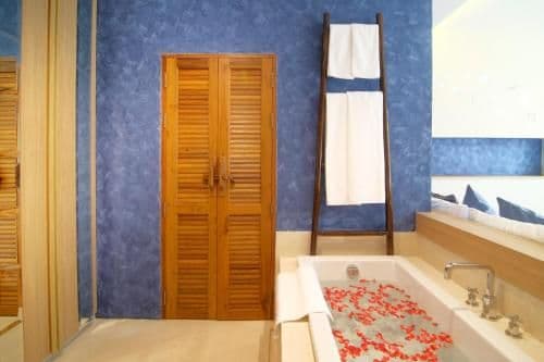 Suite with Pool View