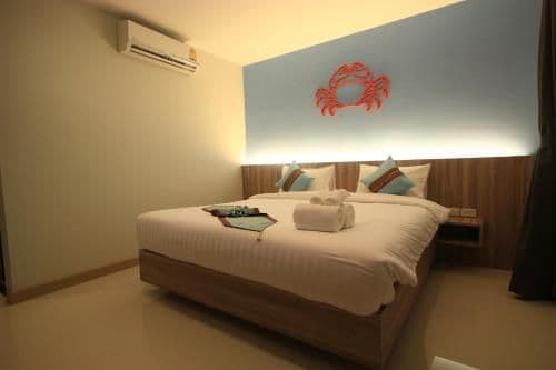 Connecting Room