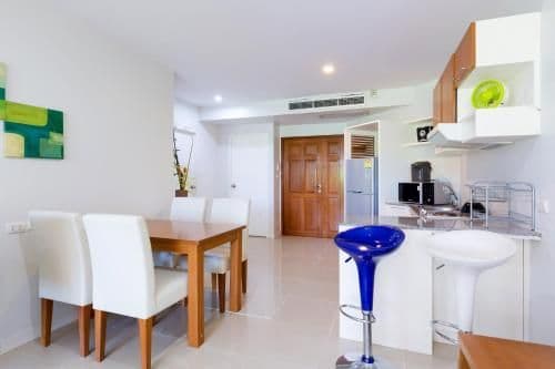 Two-Bedroom Apartment with Pool View (No in Room Wifi)