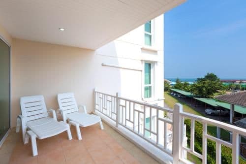 Two-Bedroom Apartment with Sea View (No in Room Wifi)