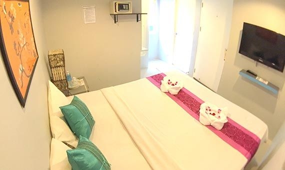 โรงแรม เดอะ รูม ป่าตอง (The Room Patong Hotel)3