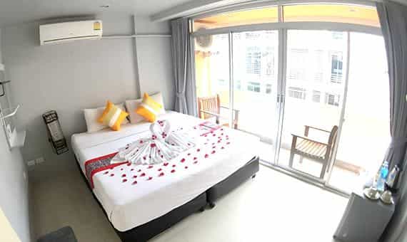 โรงแรม เดอะ รูม ป่าตอง โรงแรม เดอะ รูม ป่าตอง
