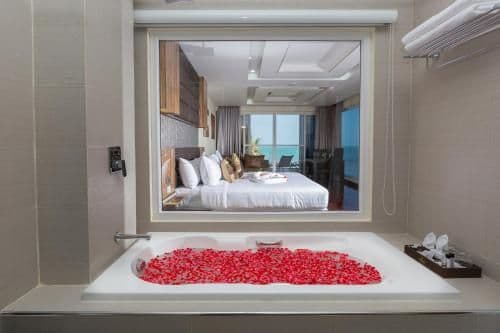 Spa Bath Seaview Suite