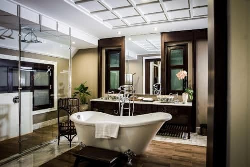 Riverfront Colonial Suite