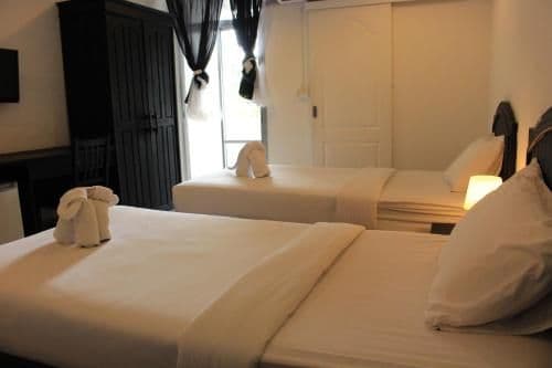 Deluxe Double or Twin Room