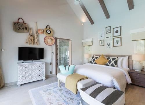 Two-Bedroom Villa with Two Private Pools - Baan Yuyen