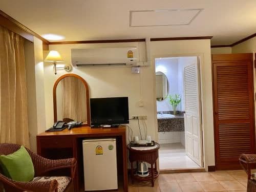 Standard Twin Room