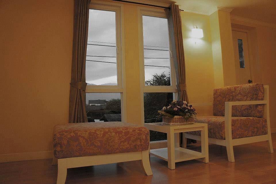 บ้านสามหมาก (Triple Palms House)1