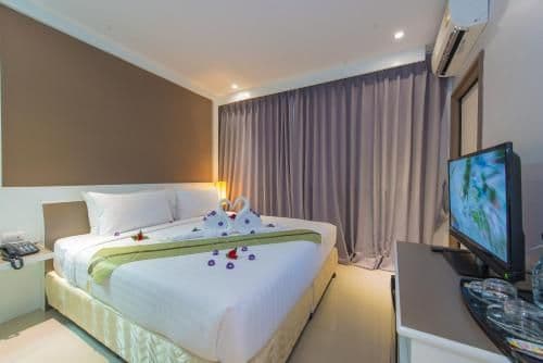 Deluxe Double or Twin Room