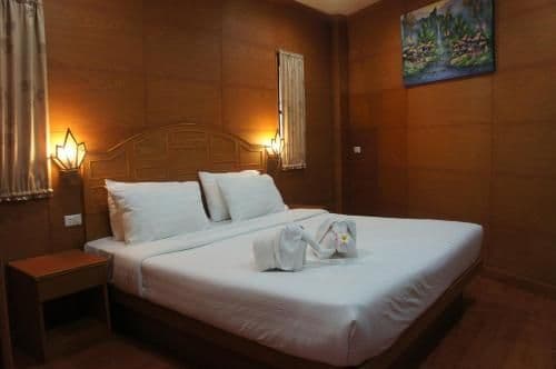 One-Bedroom Suite with City View
