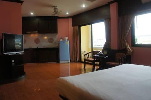 One-Bedroom Suite with City View