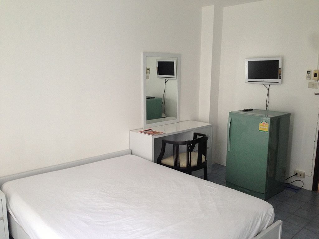 โรงแรมโอเรียนตัล สไมล์ (Oriental Smile Hotel)2