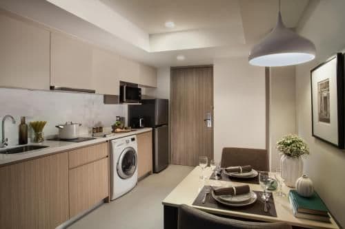 Executive Studio Room with King-Size Bed