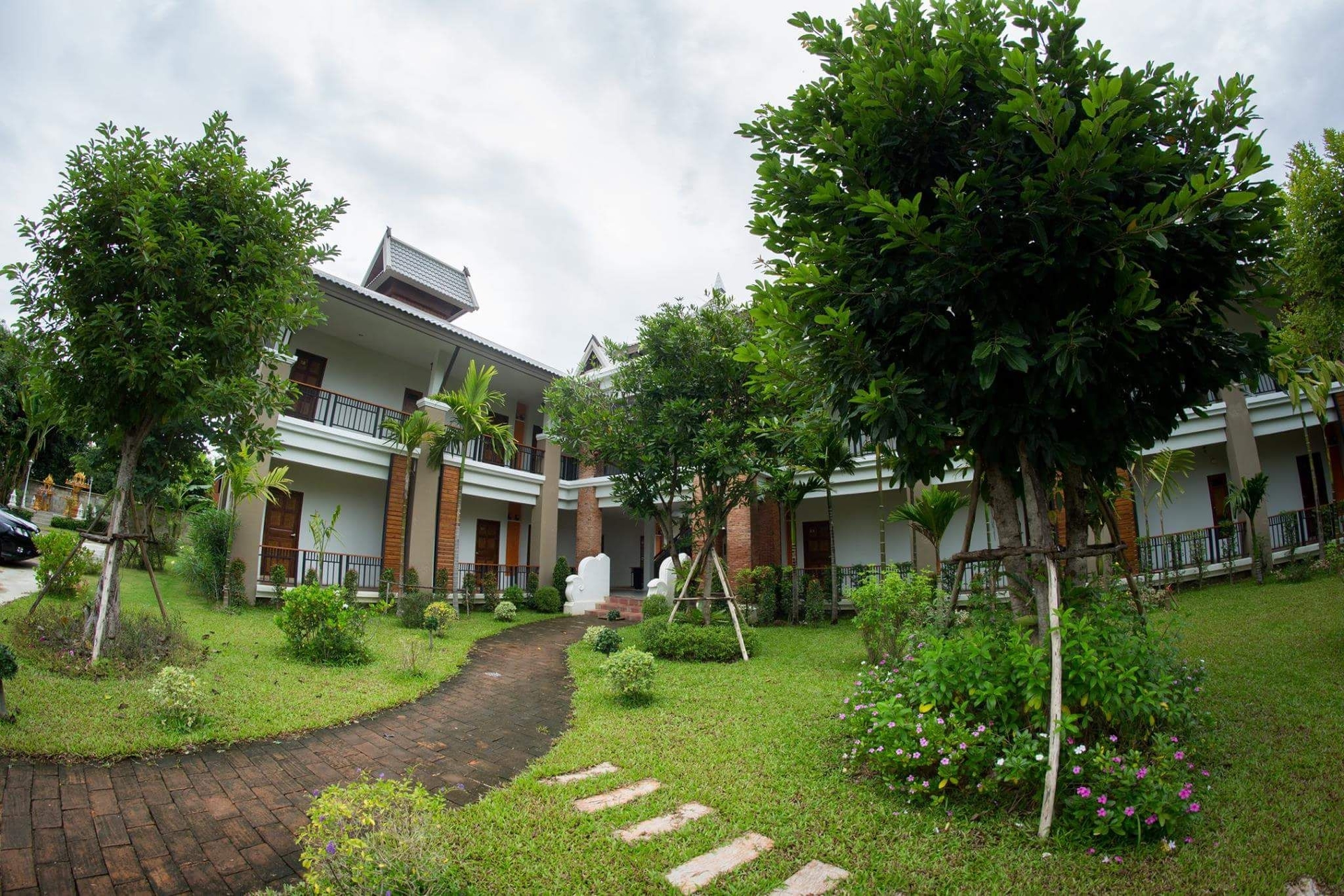 โรงแรมแพรภูมิบุรี (Pairphumburi Hotel)0