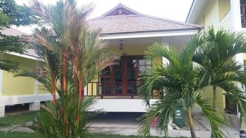 Bungalow with Patio