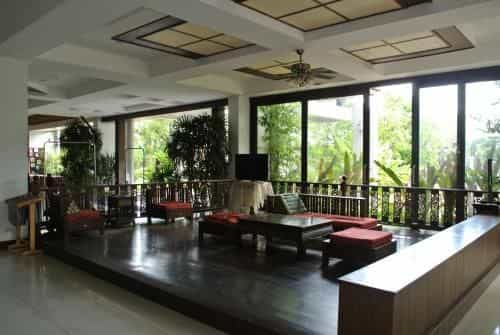 โรงแรมนานาบุรี โรงแรมนานาบุรี