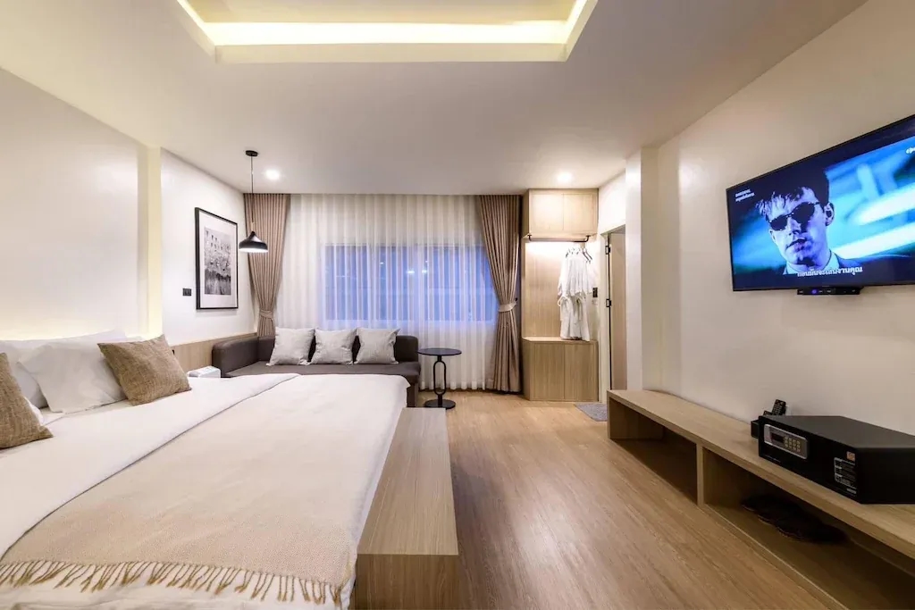 ฟ้าหลวง เรสซิเดนซ์ (Fahluang Residence)3