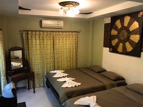 Standard Twin Room with Garden View