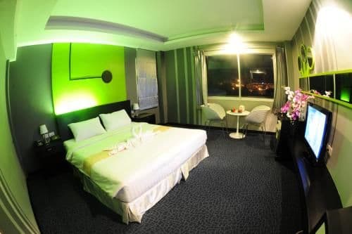 Deluxe Double or Twin Room