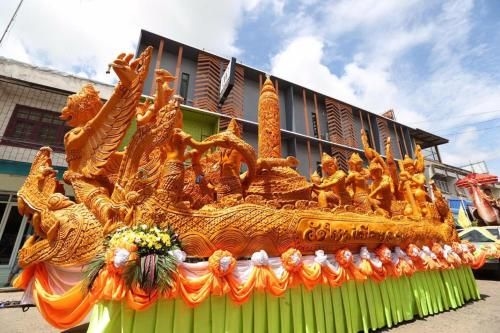 โรงแรมนางรอง (Nangrong Hotel)0