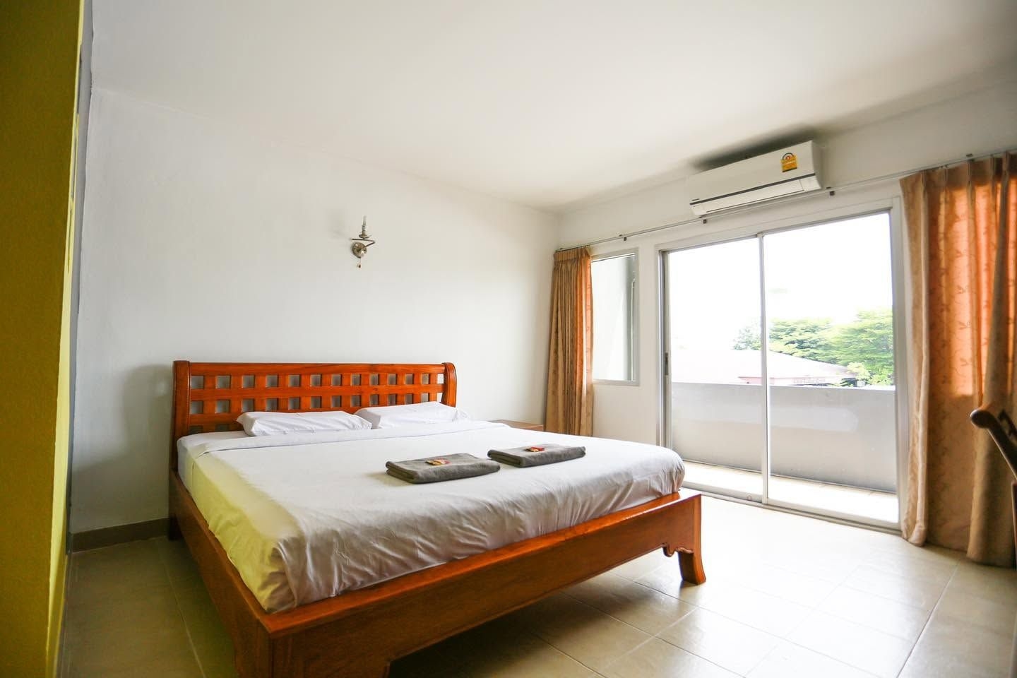 โรงเเรม เปรมสุข (Pramsuk Hotel)2
