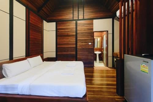 Bungalow - Water Front