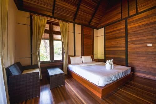 Bungalow - Water Front