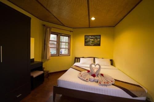 Deluxe Double Room with Air Conditioning