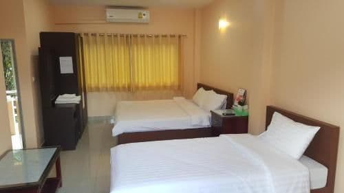 Triple Room