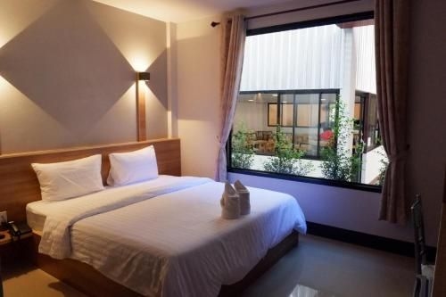 โรงแรมนครินทร์ (Nakarin Hotel)1