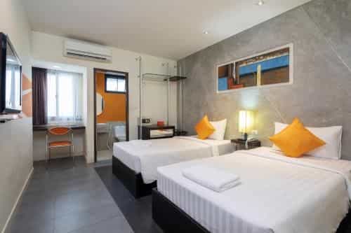 โรงแรมแอท บอร์เดอร์ โรงแรมแอท บอร์เดอร์