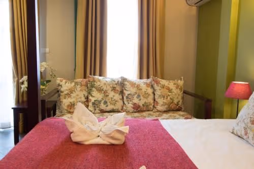 Suite with Garden View