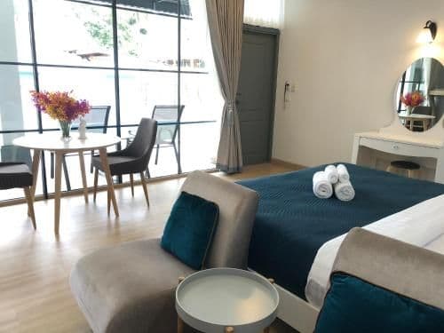 Junior Suite with Pool View