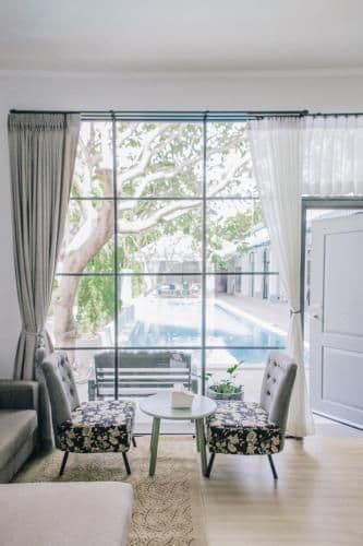 Pool Suite
