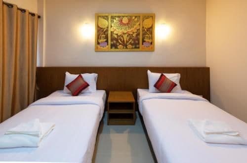 Standard Twin Room with Garden View
