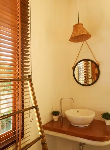 Deluxe King Room with Garden View