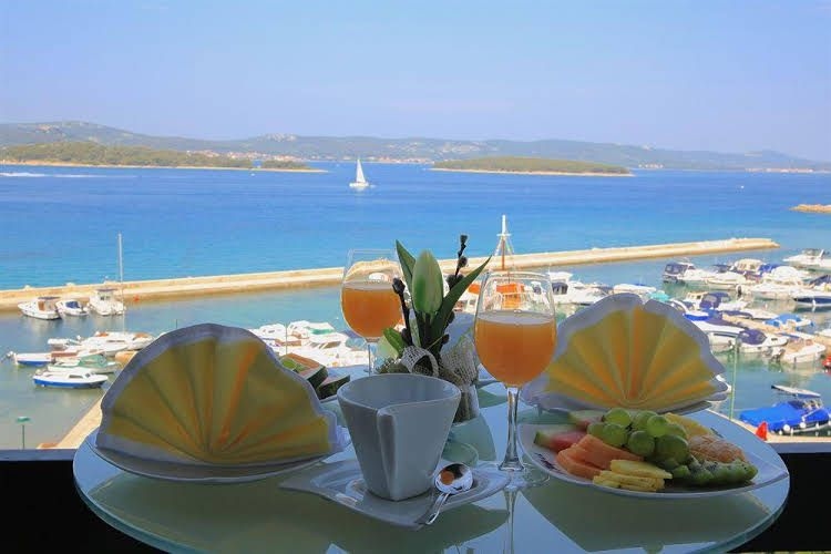 Hotel Ilirija0