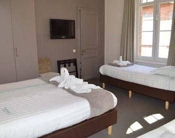 Hotel Ambrosia0