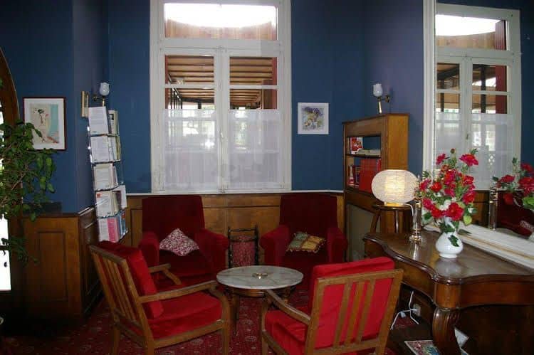 Hostellerie De La Roseraie Hostellerie De La Roseraie