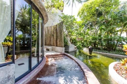 Grand Villa