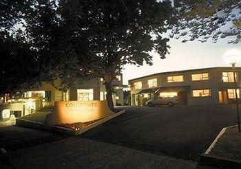 Quality Inn Collegiate4