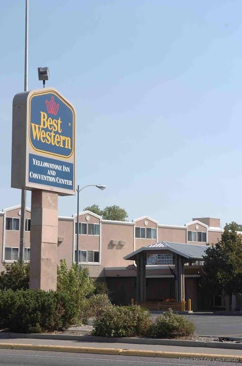 Yellowstone Pioneer Lodge0