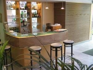 City Hotel0
