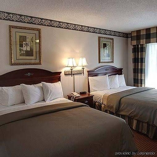 Studio City Courtyard Hotel3