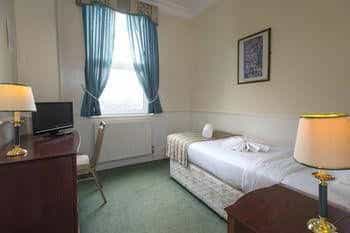 Hampton Court Palace Hotel Hampton Court Palace Hotel