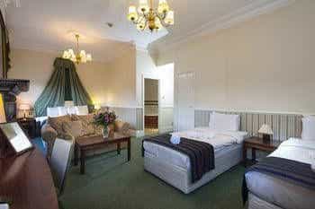 Hampton Court Palace Hotel Hampton Court Palace Hotel